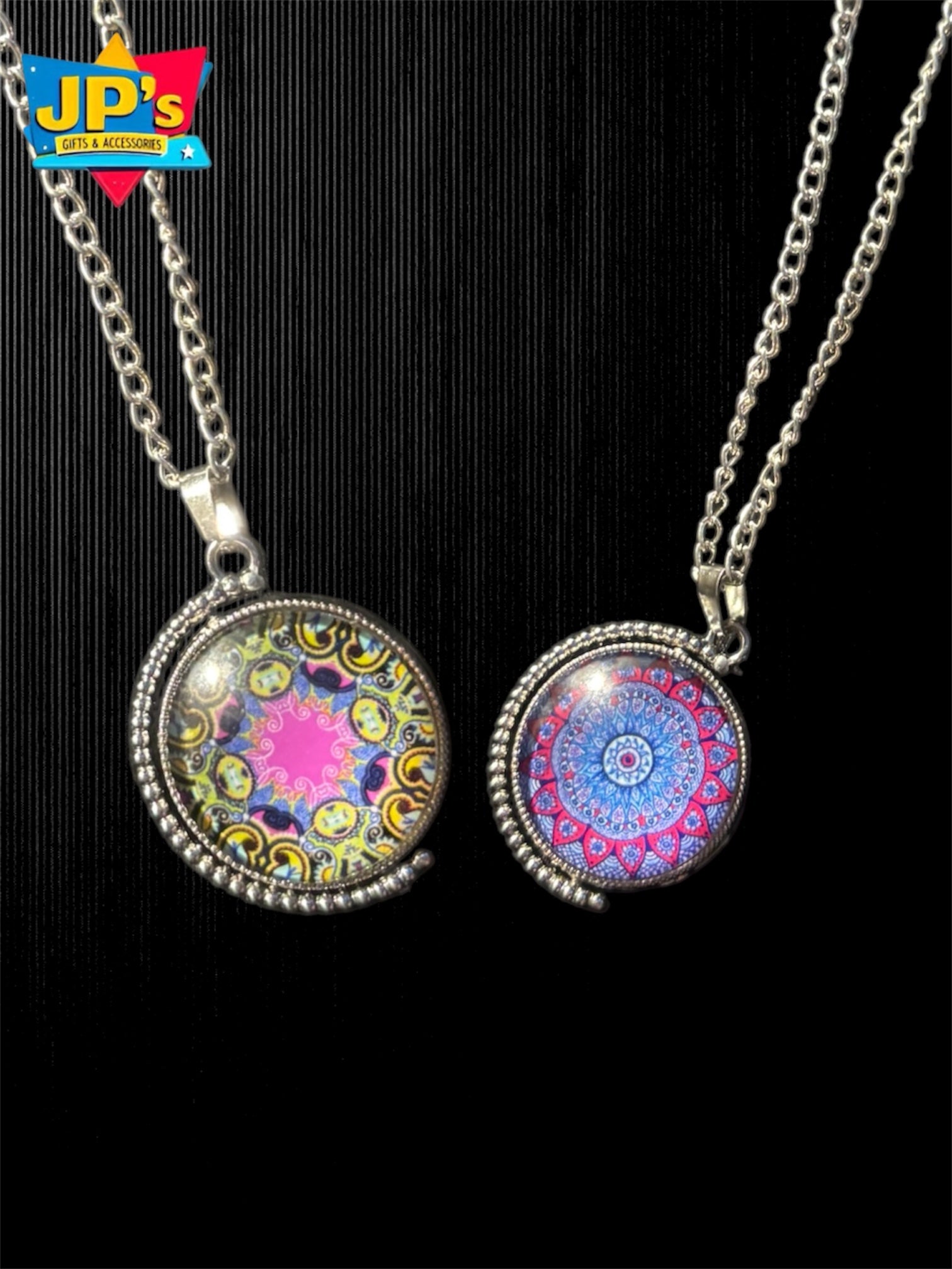 Spinning Patterned Pendant Necklace image 3